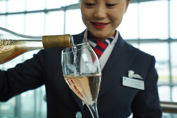 British Airways announces exclusive new Whispering Angel lounge bar at Heathrow terminal 5