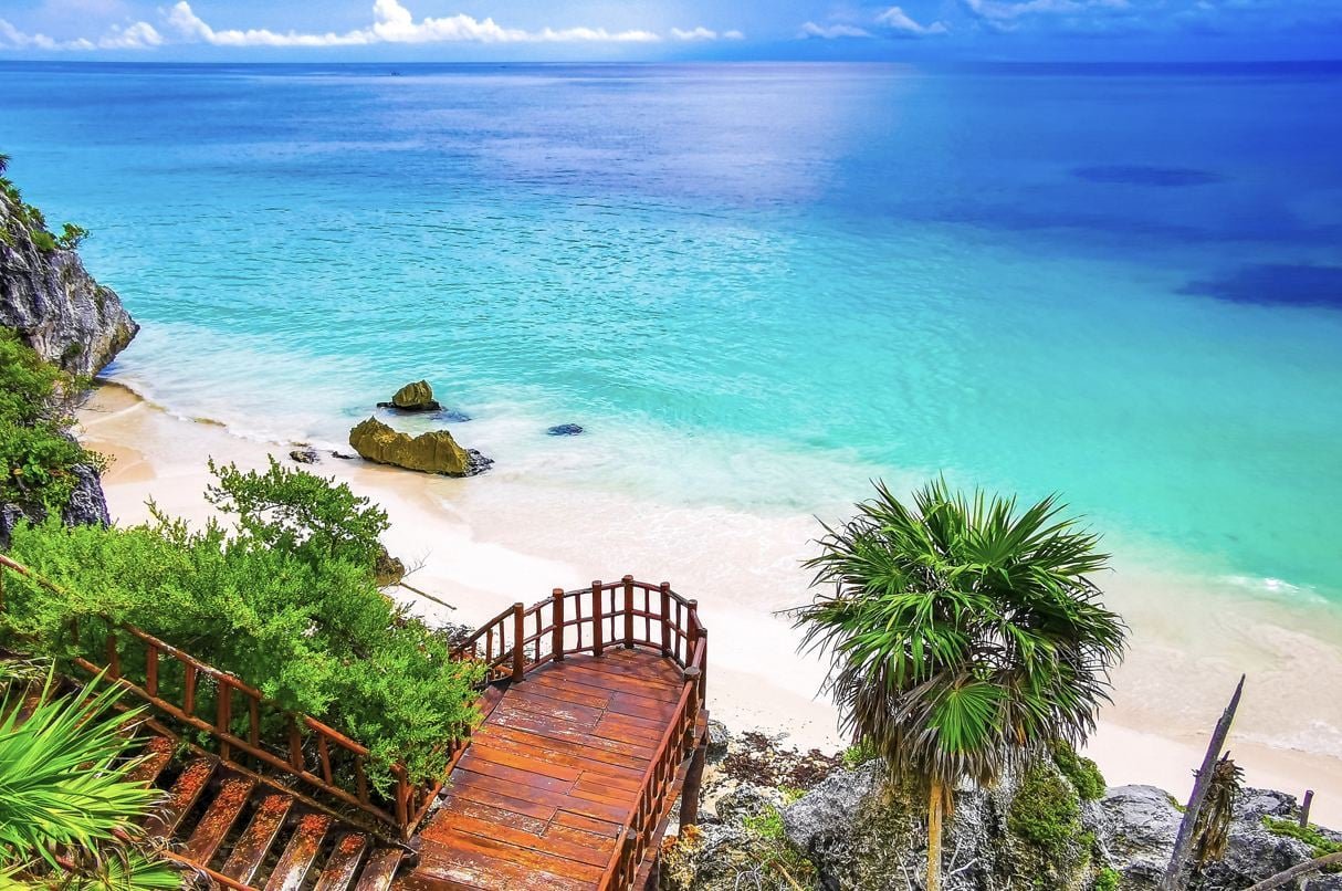 New Reality for Digital Nomads in Mexico: Why Temporary Residency is Now Essential